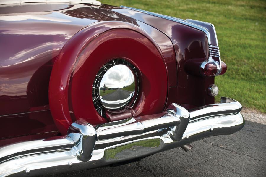  Packard Caribbean Convertible Narrow 1953 года  (фото 10 из 20)